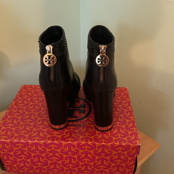 Tory Birch low boots - Picture 3 of 3